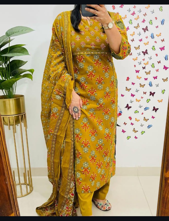 Cambric Cotton Kurti Pant Dupatta Set – Casual & Festive Wear for Women